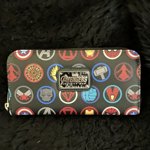 infinity war loungefly